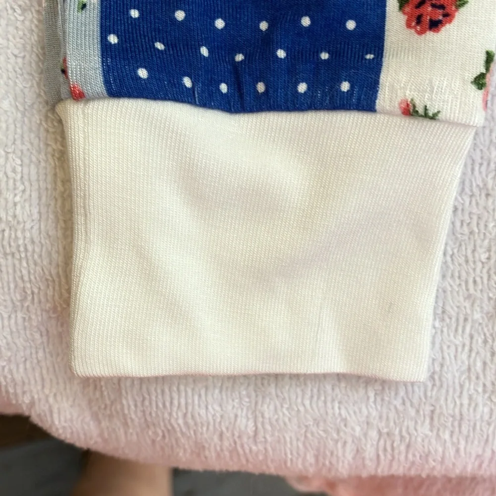 Two sets of flowered size 2 T pajamas. Lightweight & cooler sleeping. - Picture 3 of 11